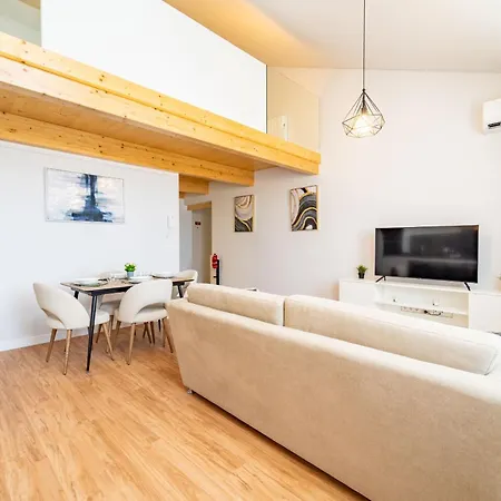 Charming Studio Alvares Fagundes By House And People アパート